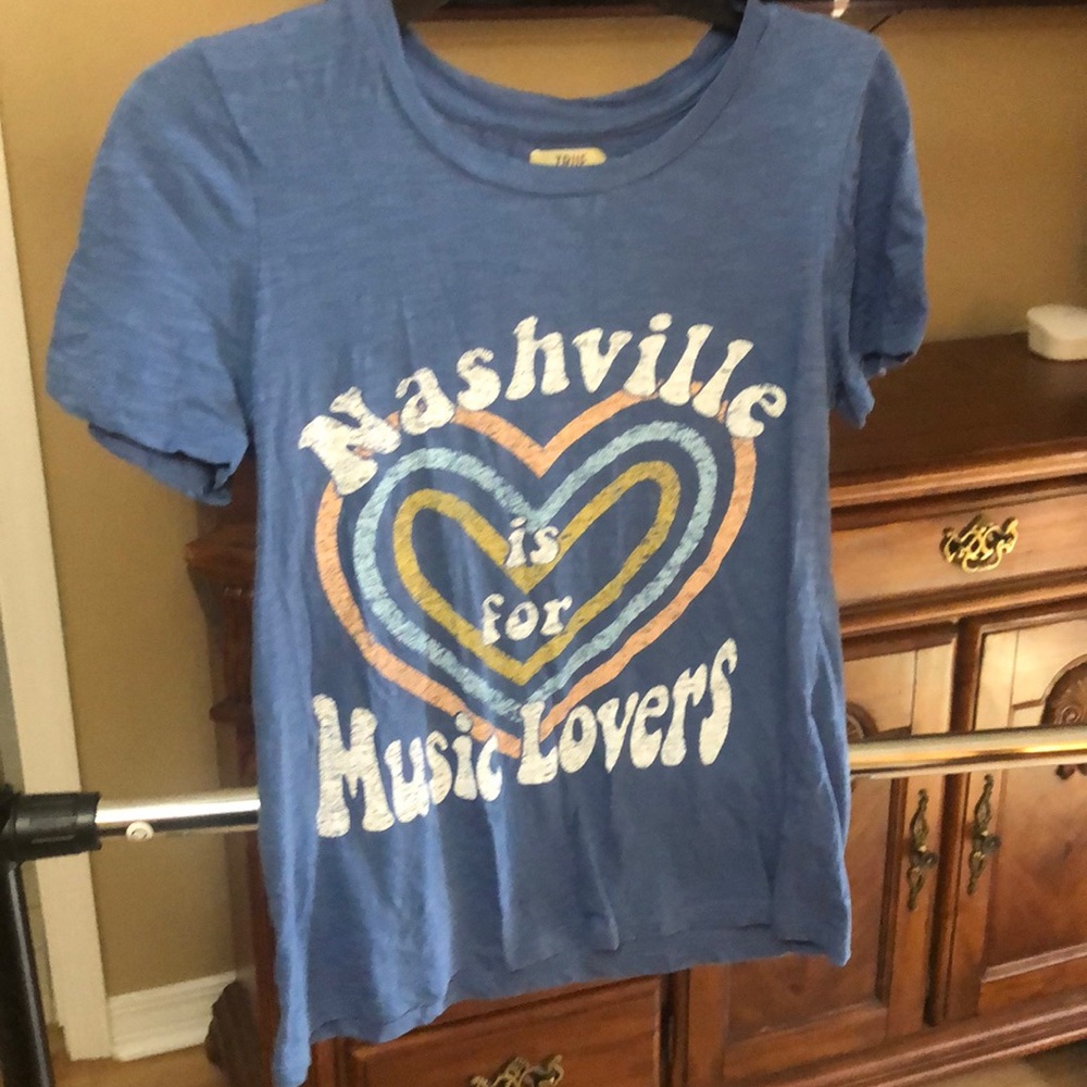 Graphic tshirt
